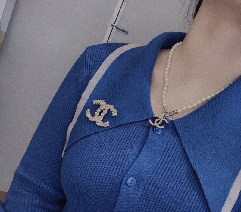 Ch**el necklaces